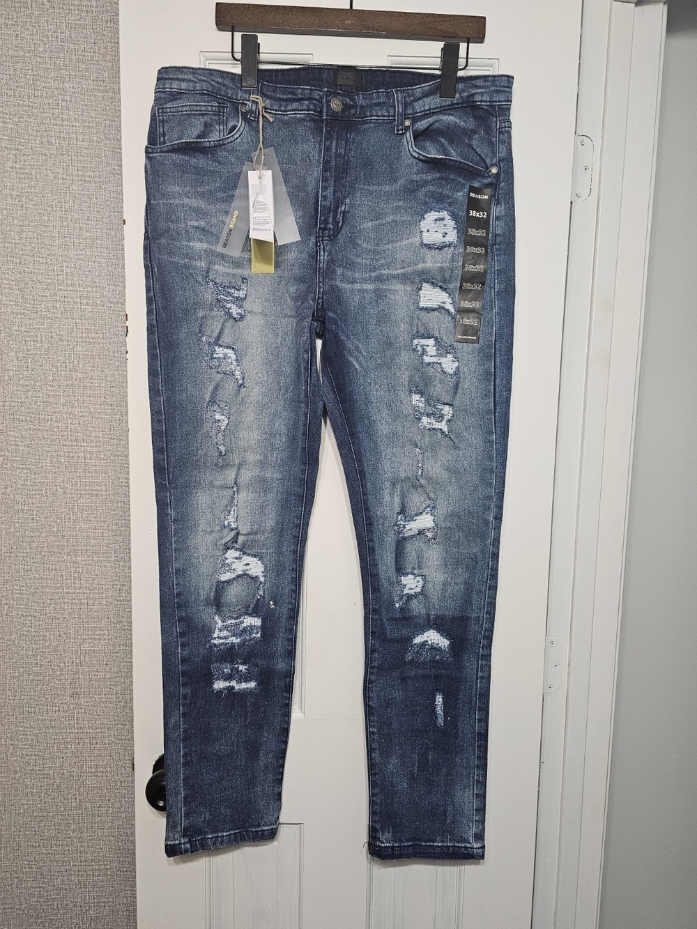 Reason mens Distressed Skinny Jeans - 38x32